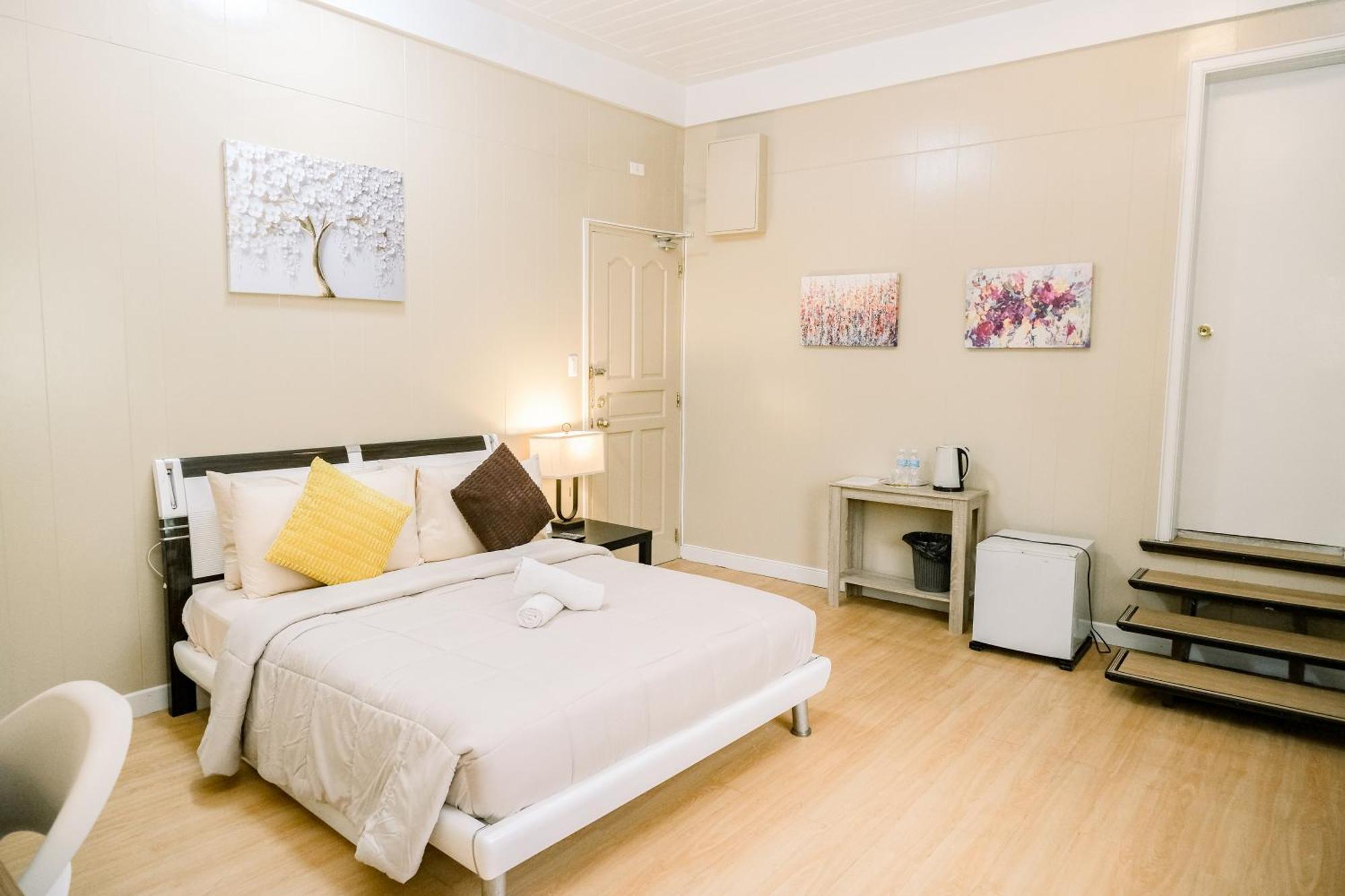 Villa Marinelli Bed And Breakfast Tagaytay City Exterior photo